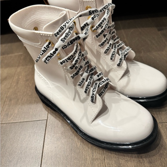 Brand new Chloe boots. Worn a few times like new! - Picture 3 of 6